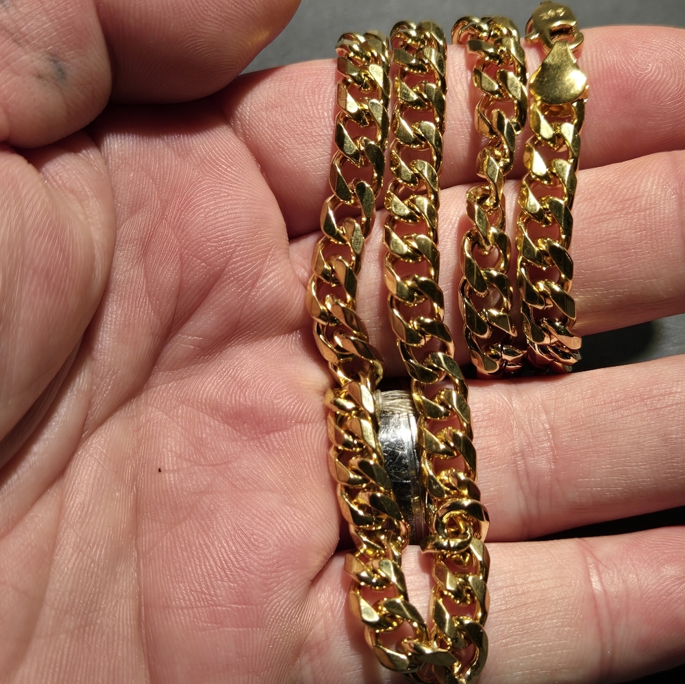 Hypoallergenic gold Cuban link necklace...24174